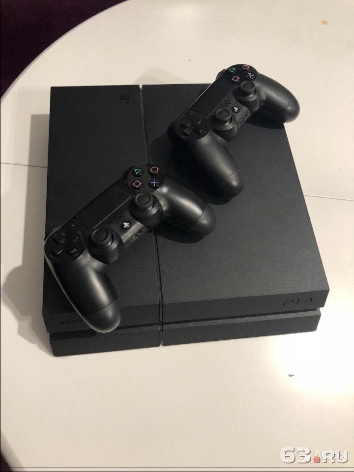 2500 крон. Sony ps4 fat 1tb. Пс4 фат 2 джойстика. Sony PLAYSTATION 4 fat 2 геймпада. Sony PLAYSTATION 4 fat 500gb.